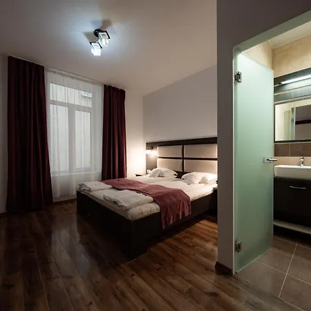 Quantum House 4*